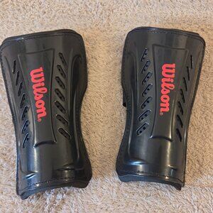 Wilson Youth Soccer Shin Guards – Like New